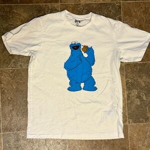 KAWS COOKIE MONSTER TEE